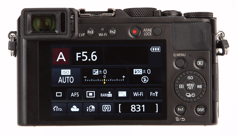 Panasonic Lumix LX100 product shot 10