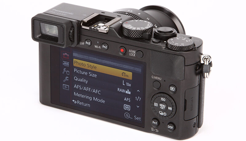 Panasonic Lumix LX100 product shot 12