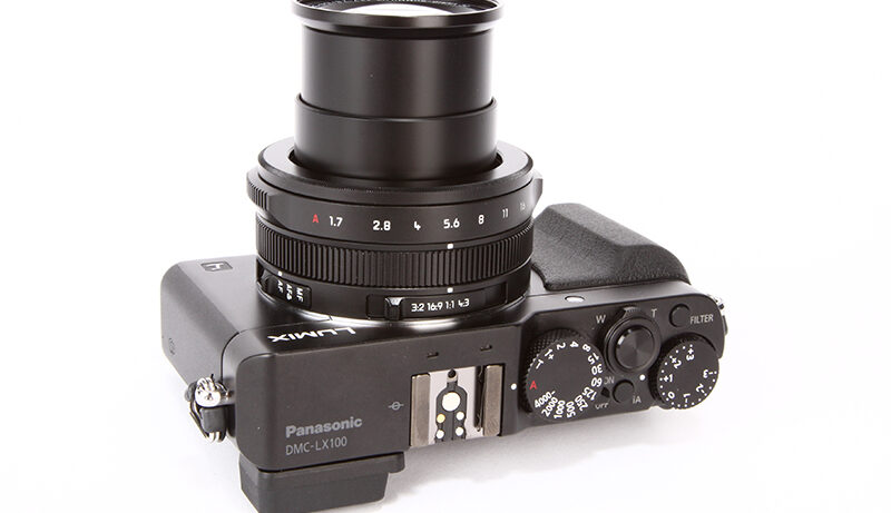 Panasonic Lumix LX100 product shot 2