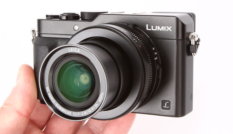 Panasonic Lumix LX100 product shot 3