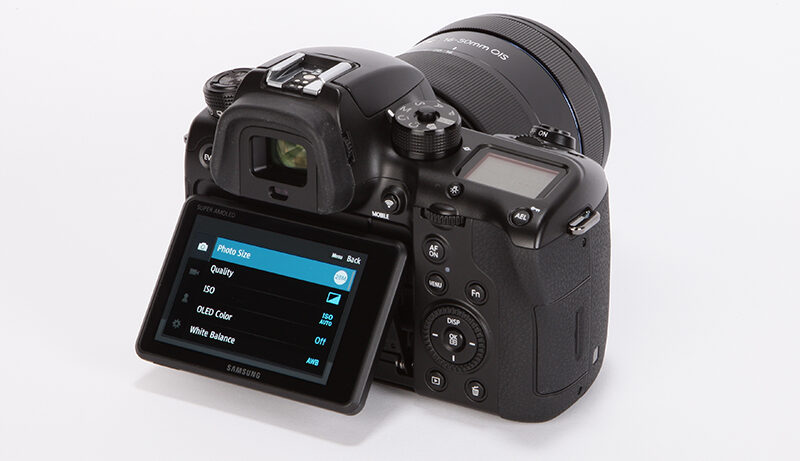 Samsung NX1 product shot 17