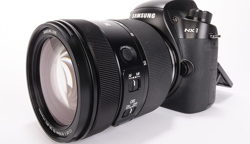 Samsung NX1 product shot 3