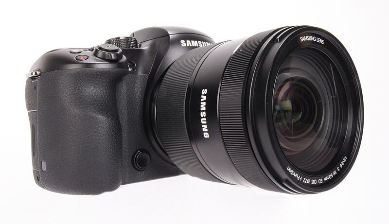 Samsung NX1 product shot 4