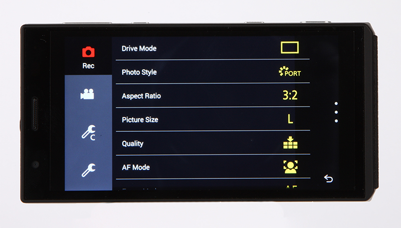 Panasonic Lumix CM1 product shot 3