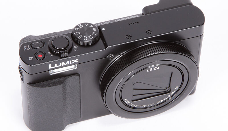 Panasonic Lumix TZ70 product shot 2