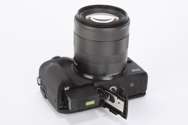 Canon EOS M3 product shot 7