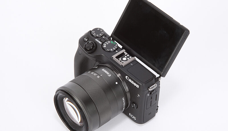 Canon EOS M3 product shot 9
