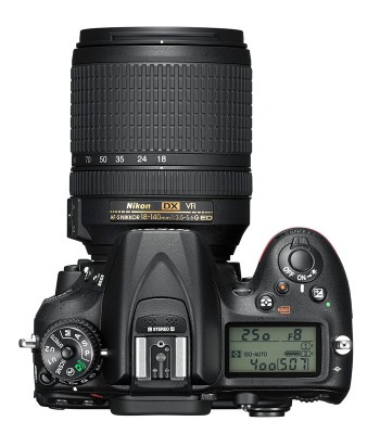 Nikon D7200 product shot 3