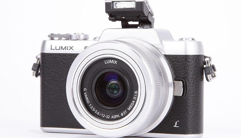 Panasonic Lumix GF7 product shot 10