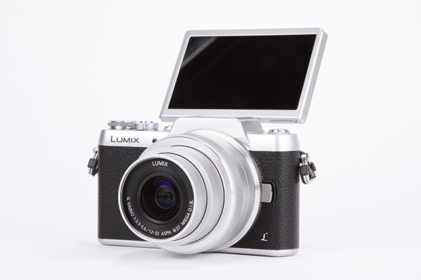 Panasonic Lumix GF7 Review - product shot 7