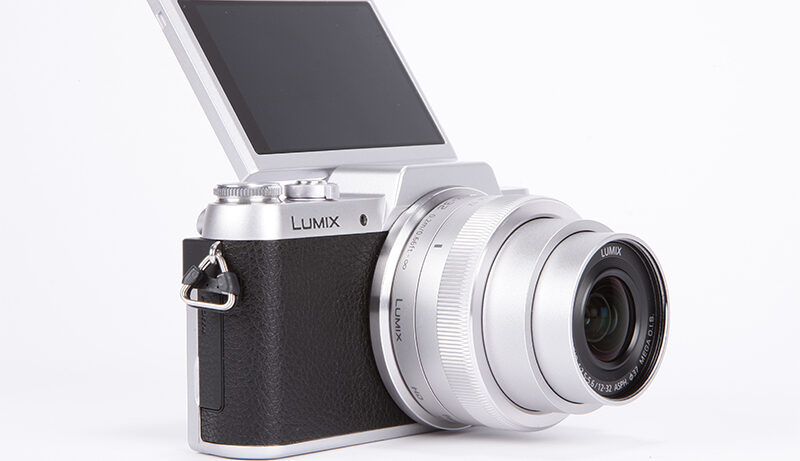 Panasonic Lumix GF7 product shot 8