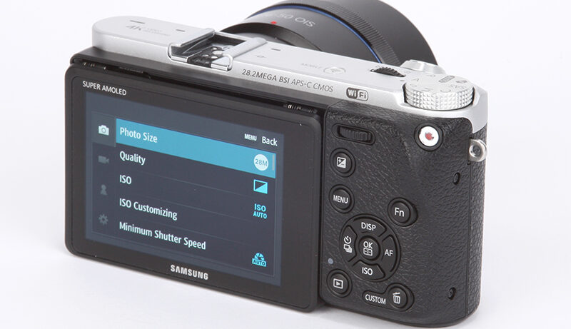 Samsung NX500 product shot 15