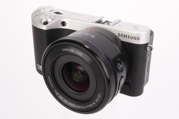 Samsung NX500 product shot 4