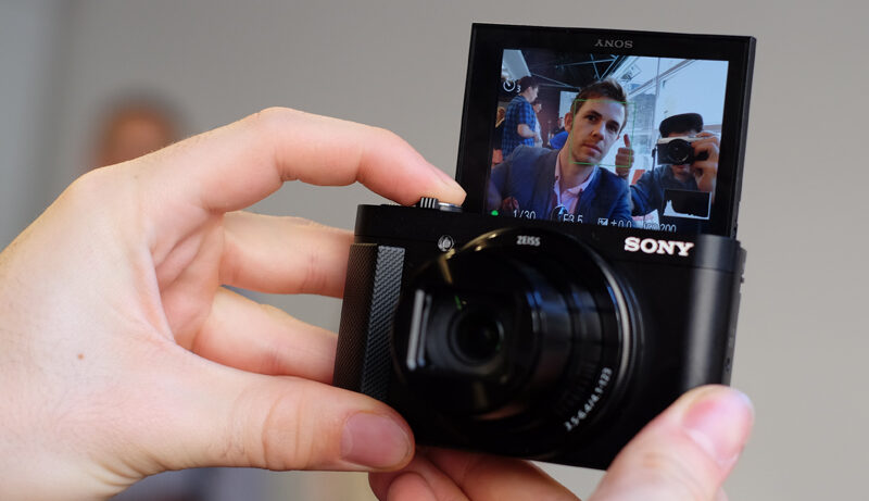 Sony HX90V hands-on 2