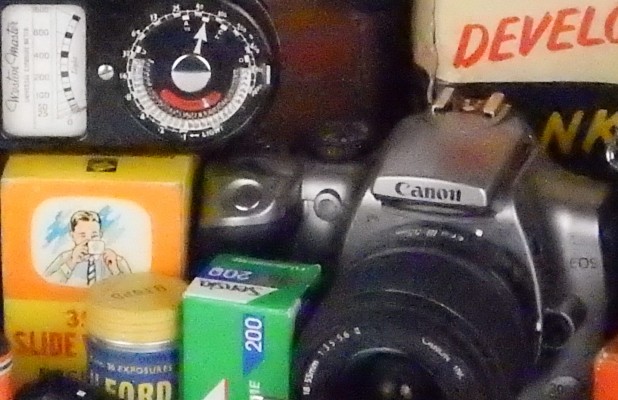 Nikon_AW130__Diorama_6400