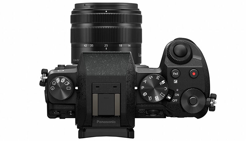 Panasonic Lumix G7 product shot 1