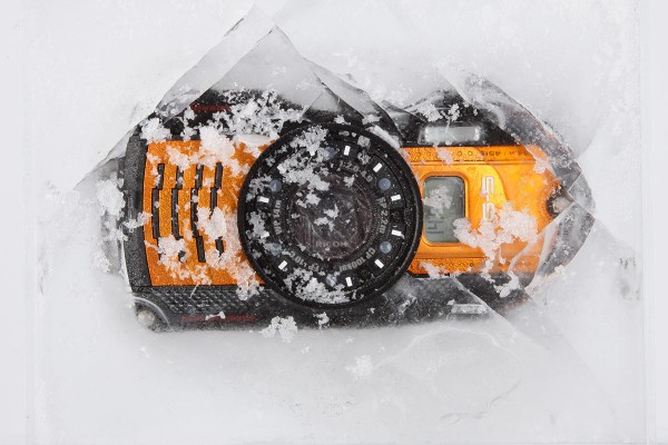 Ricoh-WG-5-frozen