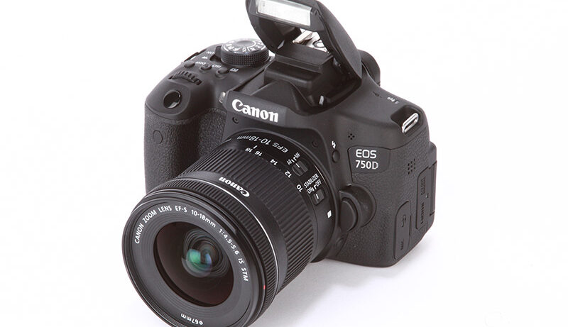 Canon EOS 750D product shot 1