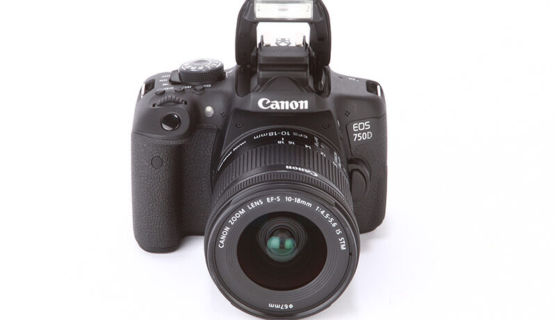 Canon EOS 750D product shot 2