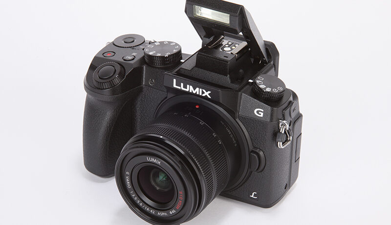 Panasonic Lumix G7 product shot 1