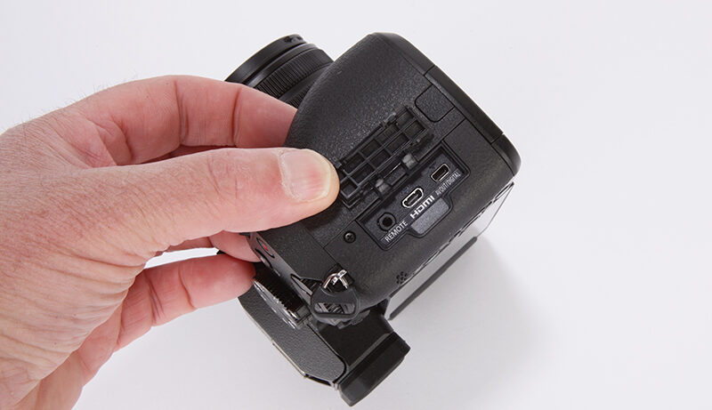Panasonic Lumix G7 product shot 4