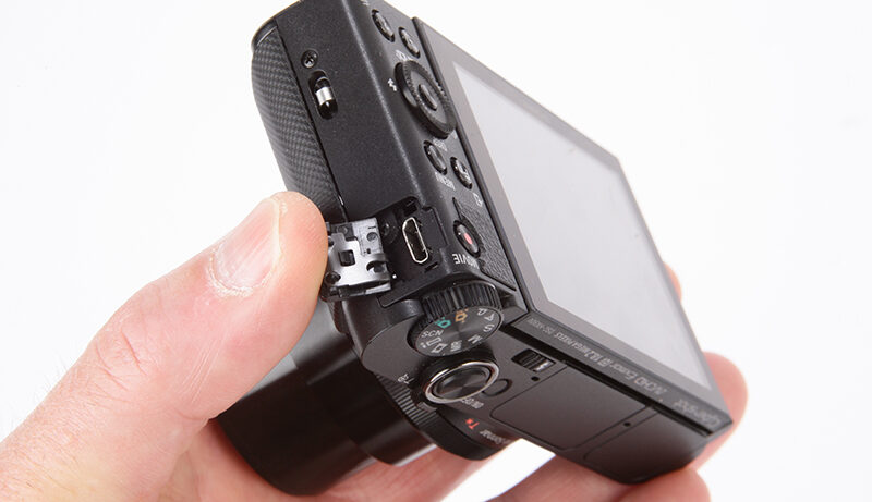 Sony HX90V product shot 3