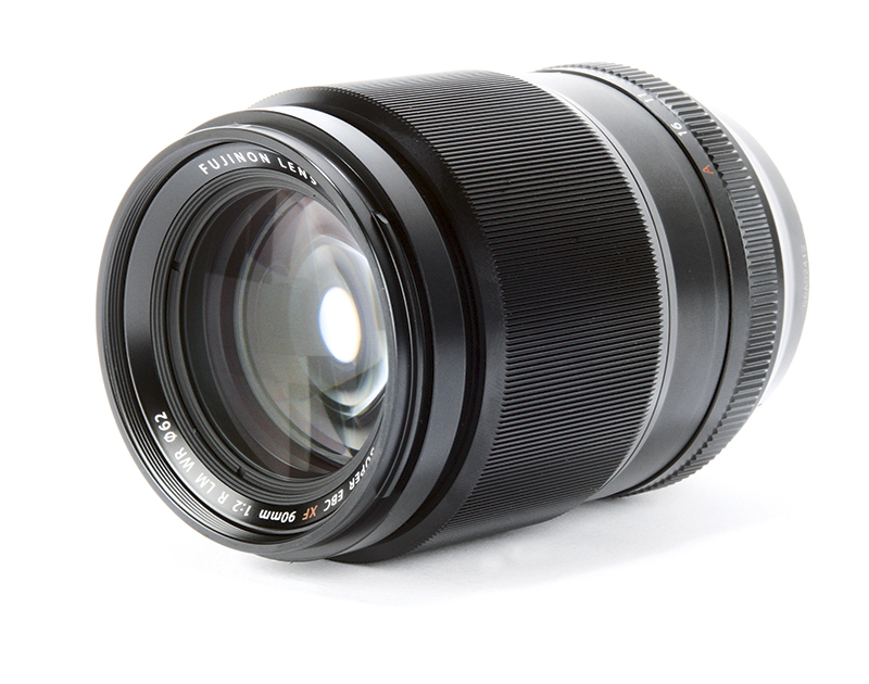Fujifilm Fujinon XF 90mm f2 R LM WR-side-on