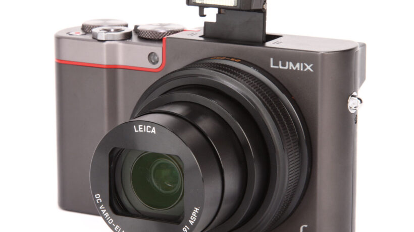 Panasonic TZ100 flash