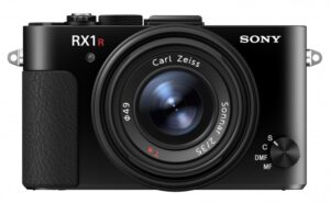 RX1RII_front-630x391