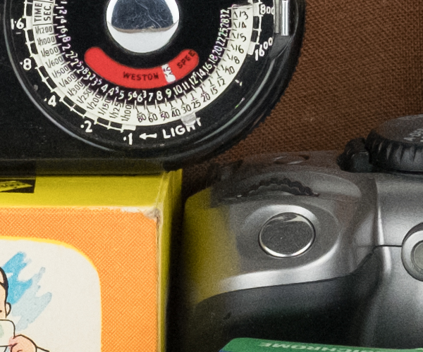 Fuji_X-E2s_Diorama_3200RAW
