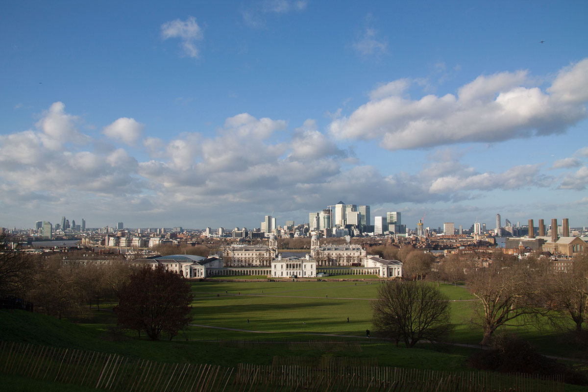 The lens covers a useful range, from a 28mm equivalent wideangle...