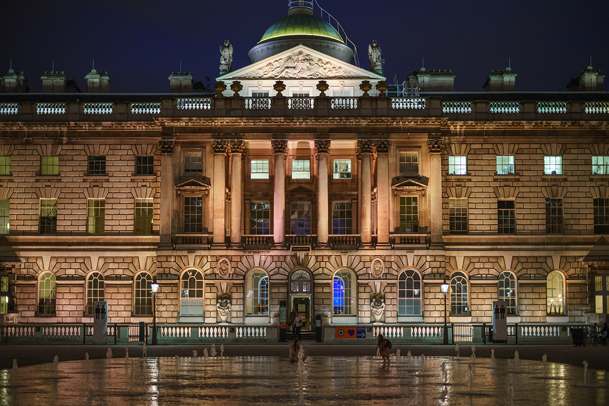 With its fast f/1.8 aperture the lens is ideal for hand-held shooting in low light