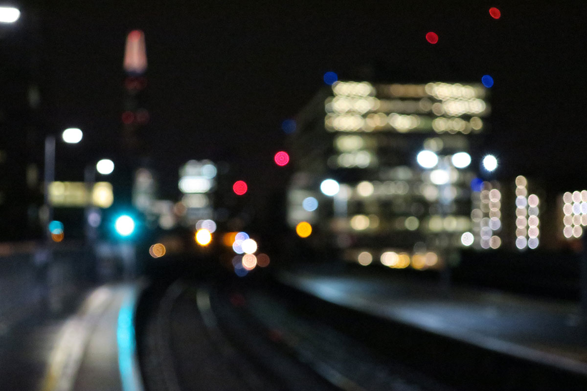 The G9 X can confirm focus and take an image when it has drastically missed the mark - particularly at night