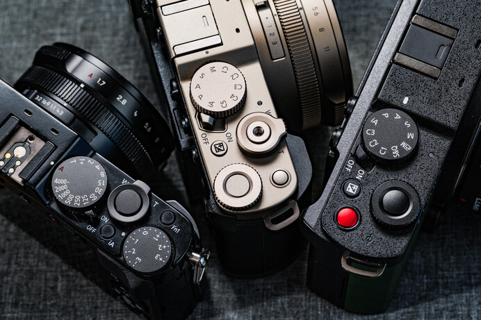 Panasonic Lumix DC-L10 compared to the LX100 ll and S9 Damien Demolder