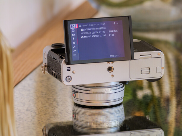Fujifilm X-E5 review rear screen