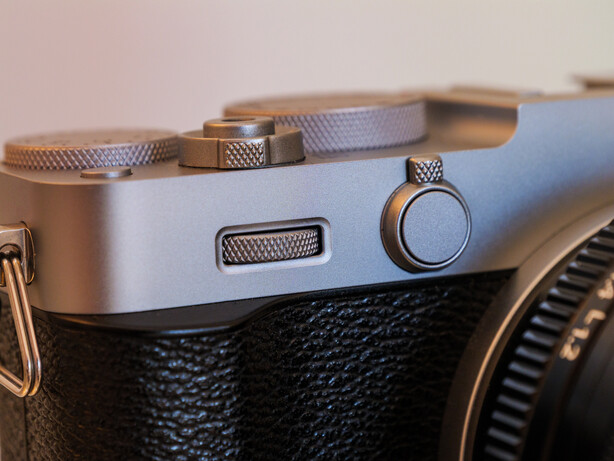 Fujifilm X-E5 finger wheel and switch