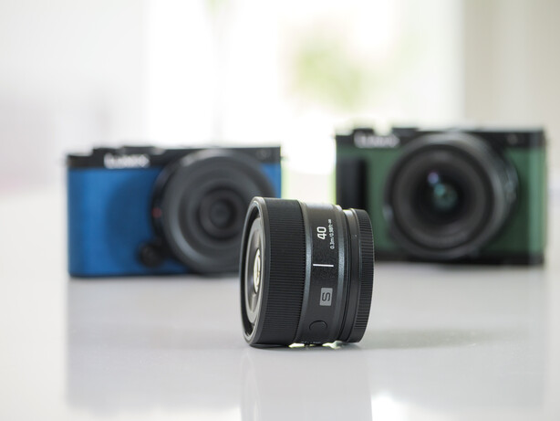 Nikon Coolpix S560 Review - What Digital Camera