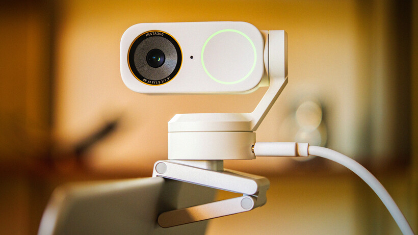 New colour and software features for the Insta360 Link 2 Pro Arctic White
