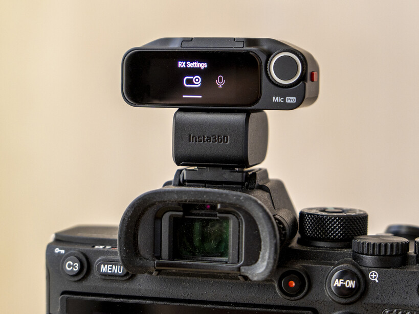 Insta360 mic Pro camera adapter