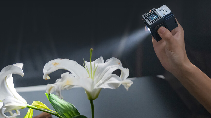 8-colour Nanlux Evoke 5C miniature LED head uses Nebula C8 engine for wider gamut and higher colour saturation. And it’s waterproof!