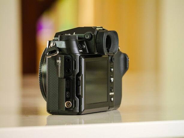 Fujifilm GFX100S ll review