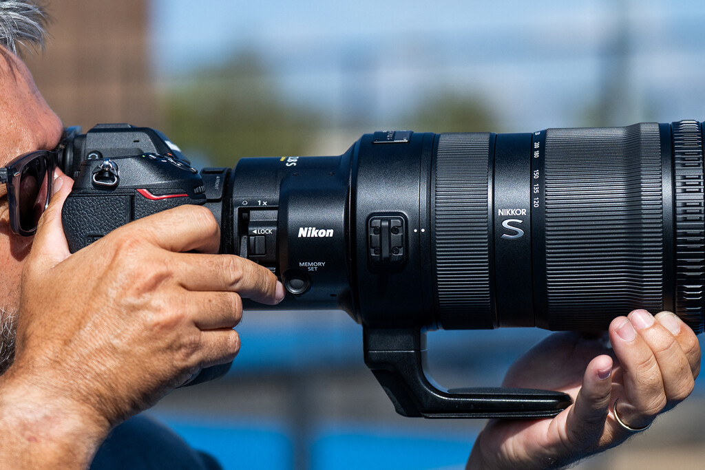 NIKKOR Z 120-300mm f/2.8 TC VR S