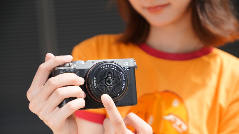 TTArtisan's new 24mm autofocus lens weighs just 57g and costs $99